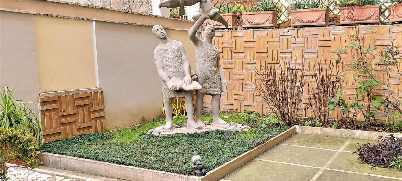 Vatican De Carolis Terrace Рим Екстериор снимка